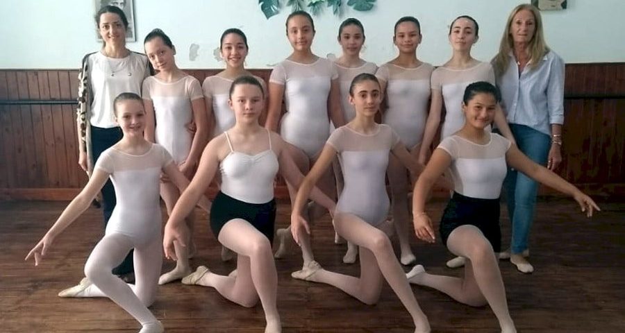 La Escuela Municipal De Danzas Clásica Recibió A La Bailarina Silvina Vaccarelli La Semana 9083